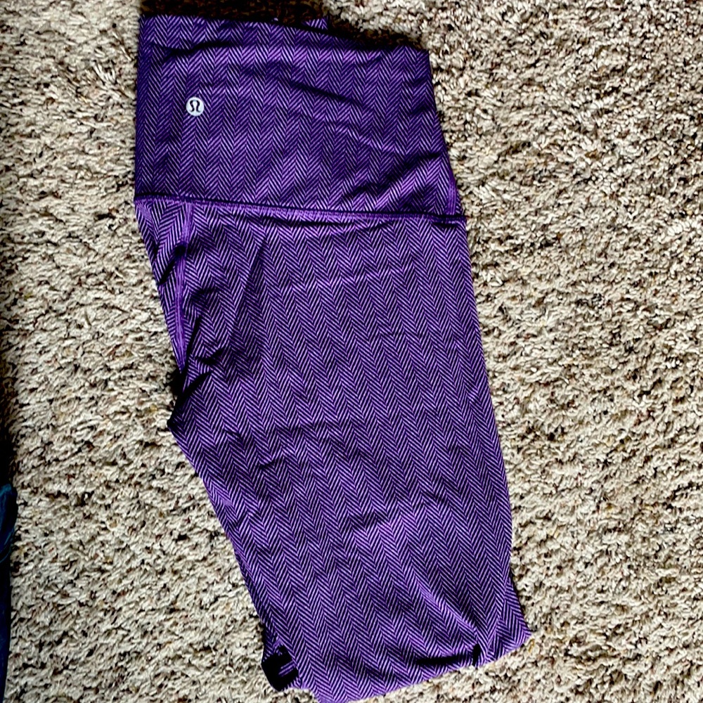 Lululemon yoga pants